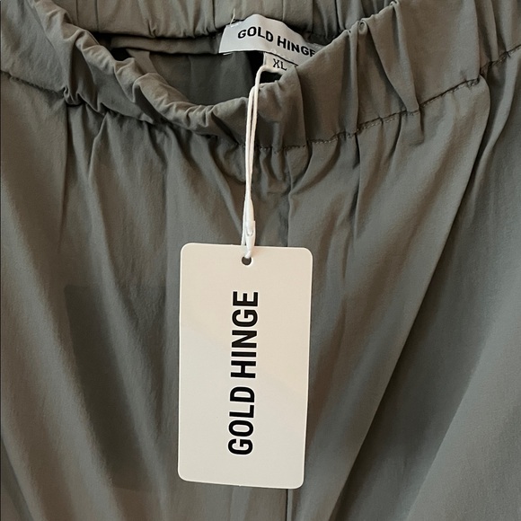 Women's Gray Cargo Pants - Picture 3 of 4